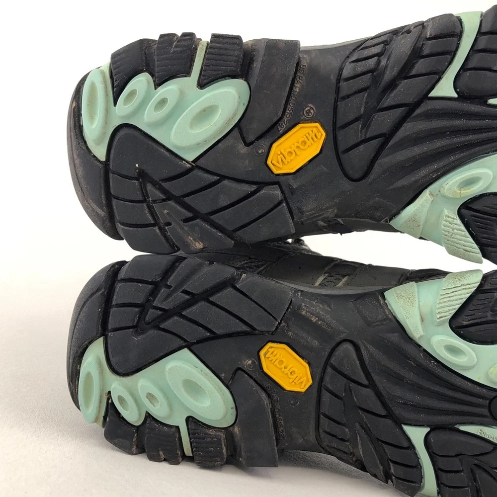 Merrell moab mid